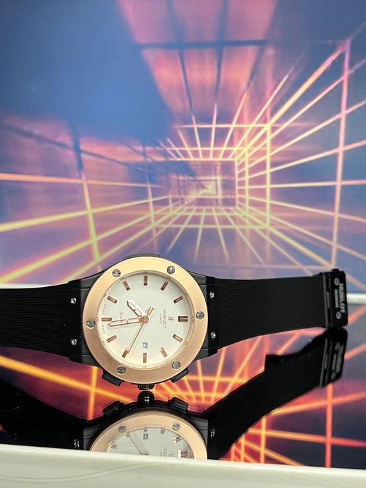 Hublot Black Belt Watch With White Coper Dial And Date